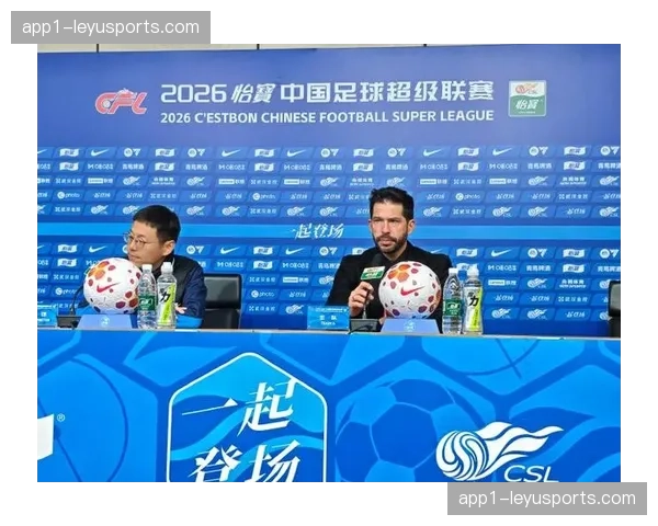 武汉三镇资金问题解决后 墨西哥主帅莫拉战术体系待检验